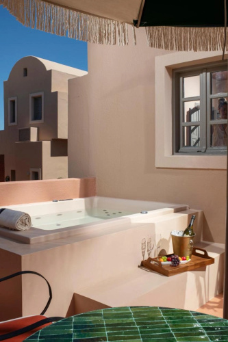 Oia Memories Suites