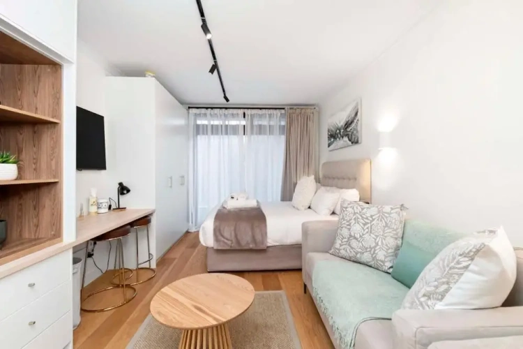 1 Bedroom Apartment with balcony
