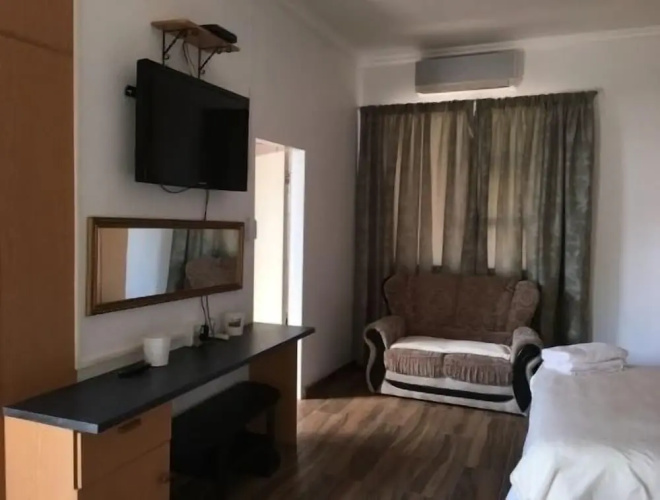 Cura Lodge