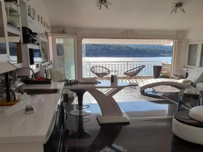 1 Bedroom Apartment with balcony