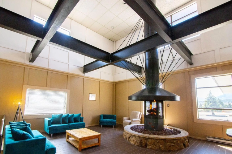 Standard Quadruple Basement room
