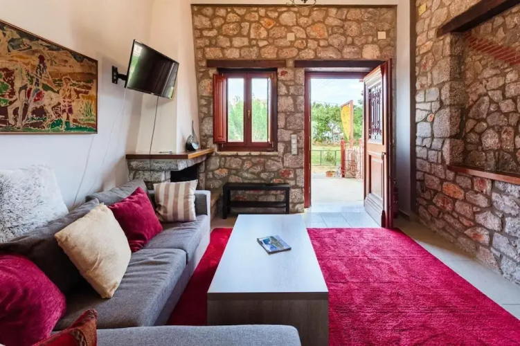 Impeccable Studio for 2 in Limenaria
