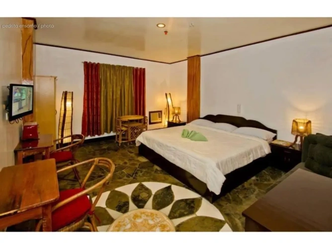 Deluxe Suite