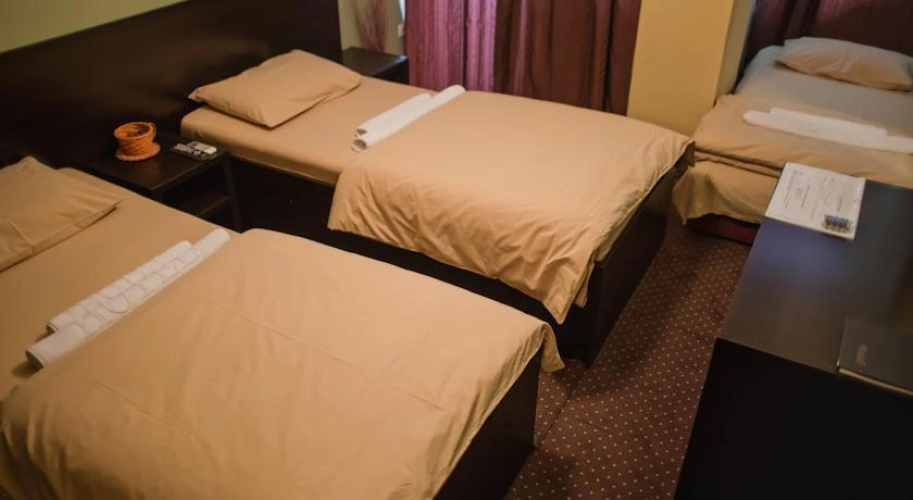4 Rooms Apartments