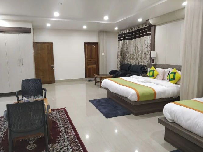 Ziro Palace Inn