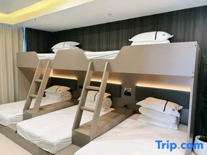Privilege Quintuple Suite