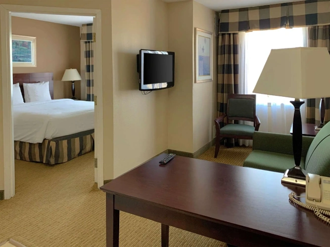 Quadruple Suite