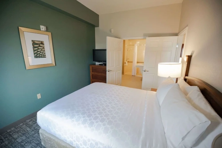 Sextuple Suite