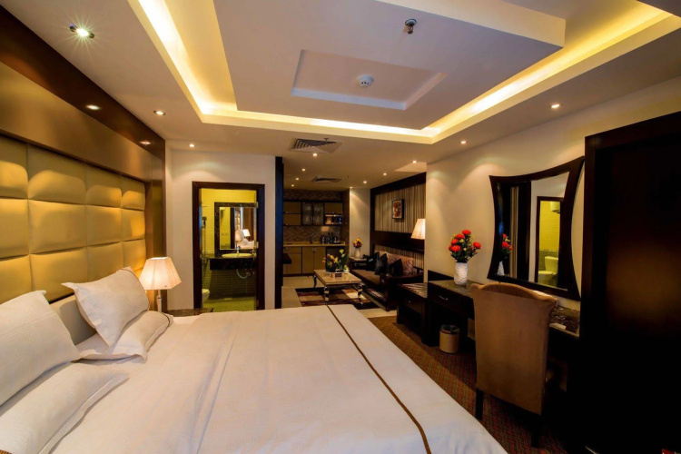 Al Yamama Palace Hotel Suites