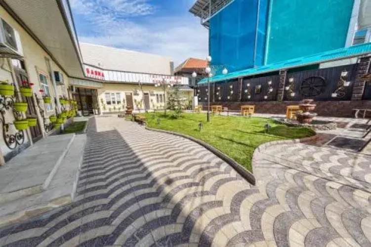 BAYANA Hotel & Hostel