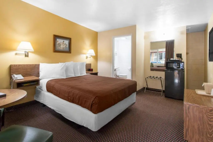 Town House Motel – Historic Old Town Eureka