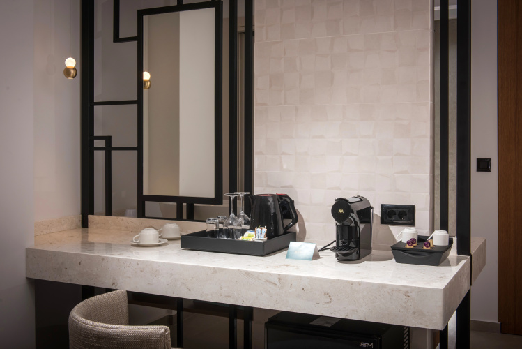 Noble Hotel Suites Adults Only photo 8