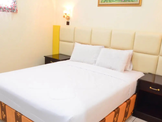 Kencana Dewi 2 Hotel