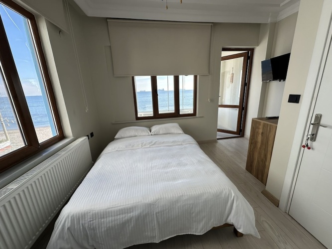 Standard room with balcony and with sea view