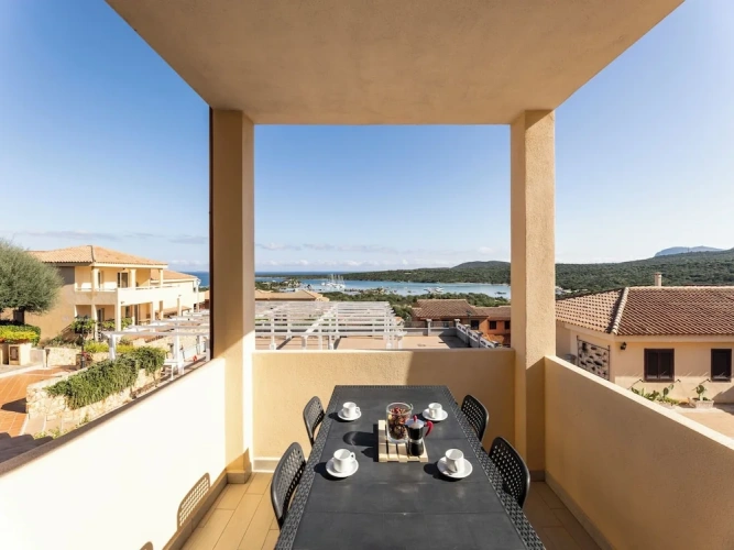 1 Bedroom Apartment with ocean view