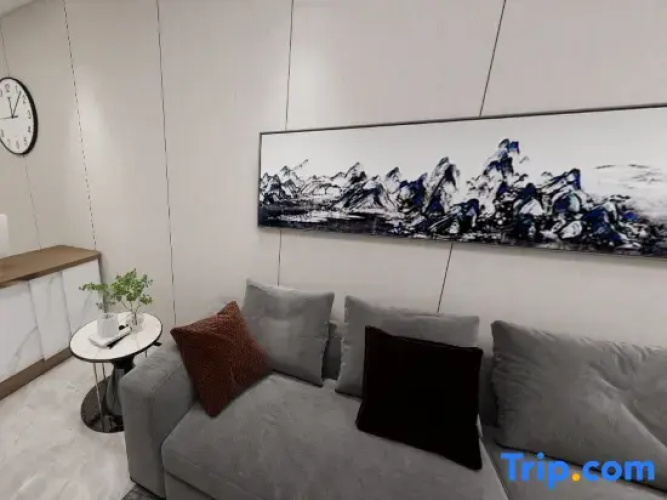 Yunjing Holiday Hotel