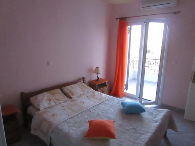 Faros Apartments