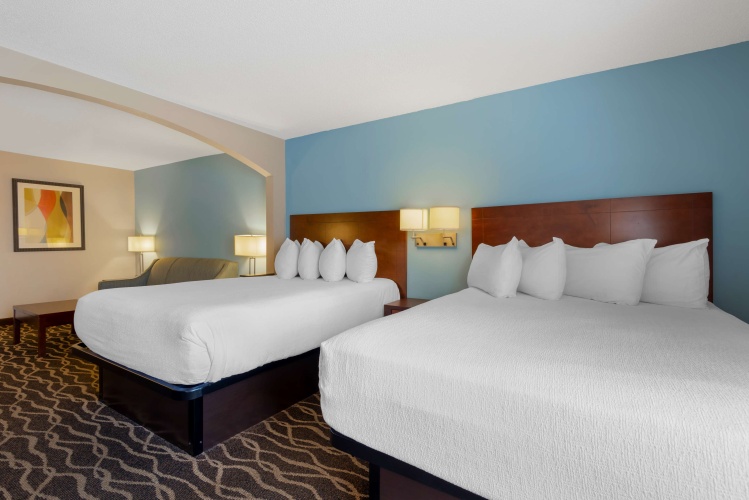 2 Queen Beds Suite