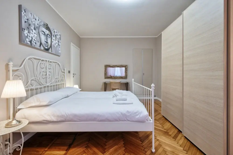 Borgo Dora Balcony Flat