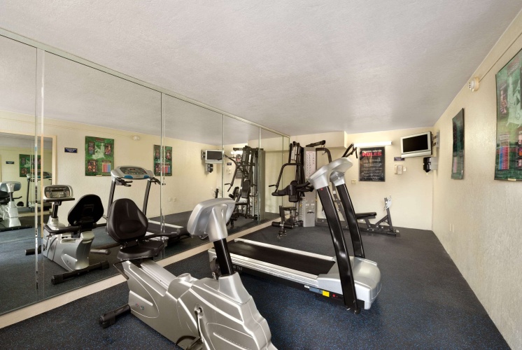 Days Inn by Wyndham Orlando Conv Center/International Drive photo 17