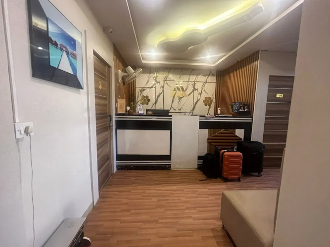 Avenue Suites