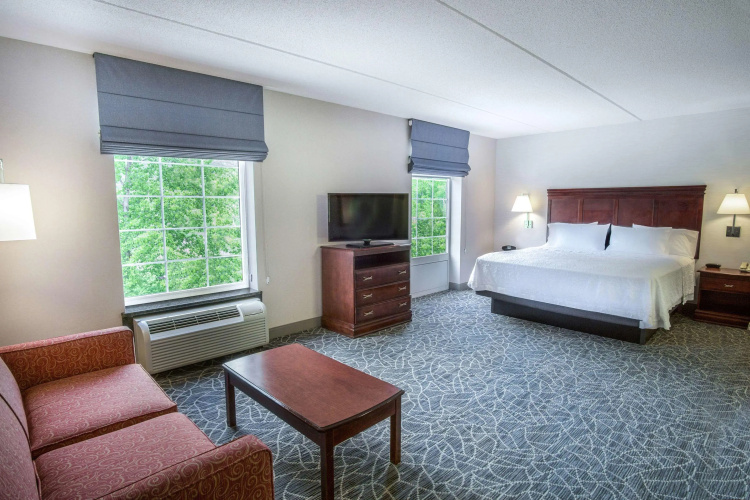 Hampton Inn & Suites Berkshires-Lenox