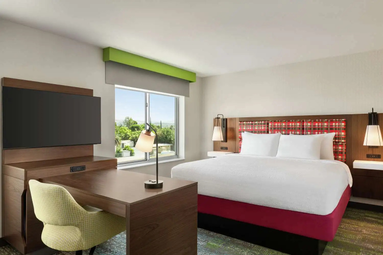 Hampton Inn & Suites Oroville