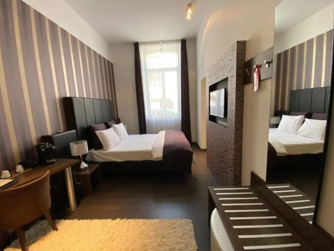 Comfort room