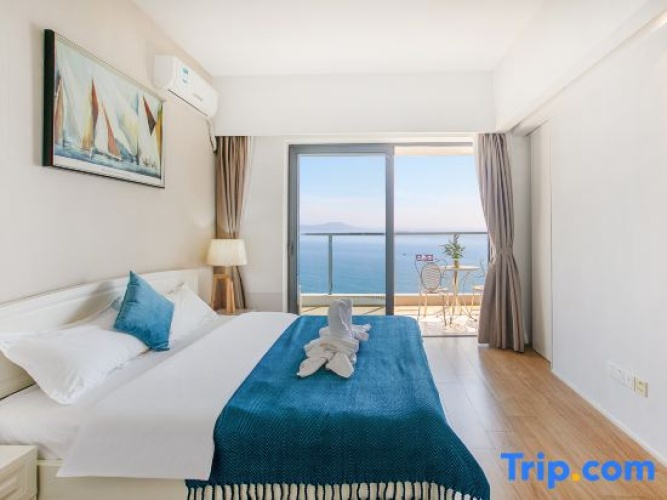 1 Bedroom Family Suite with sea view