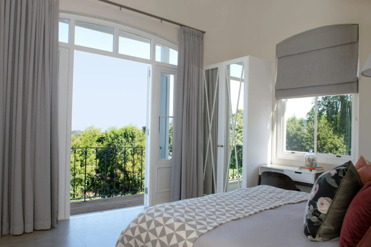 Le Vine Constantia