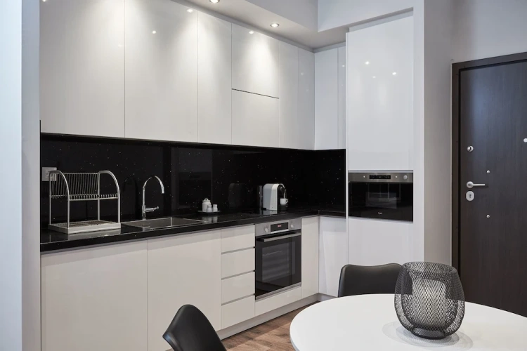 1 Bedroom Apartment with balcony