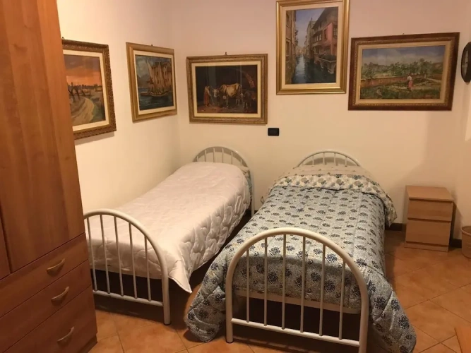 Standard Twin room