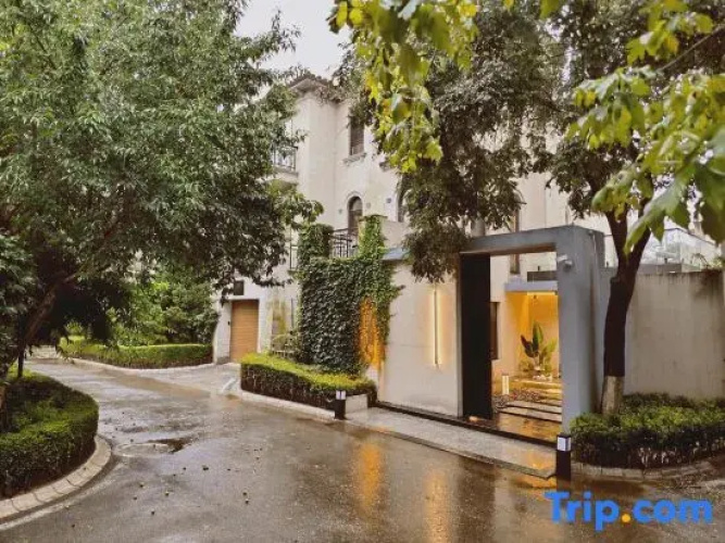 Silent Stay Villa Hotel