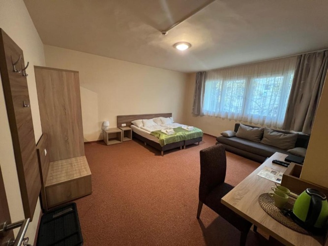 Standard Family room