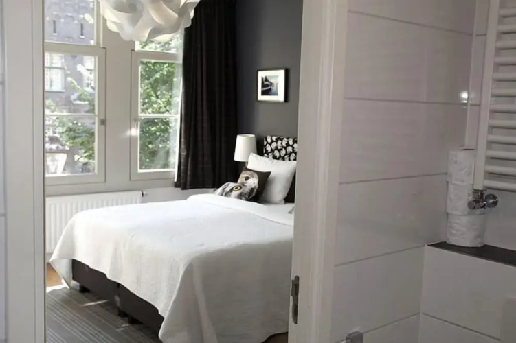 Velvetamsterdam