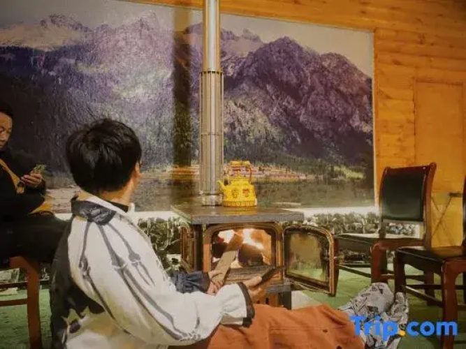 Litang Akexiangba Homestay