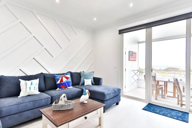 2 Bedrooms Apartment with ocean view