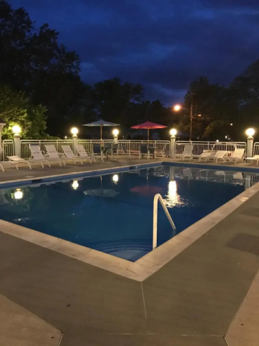 Cape Harbor Motor Inn