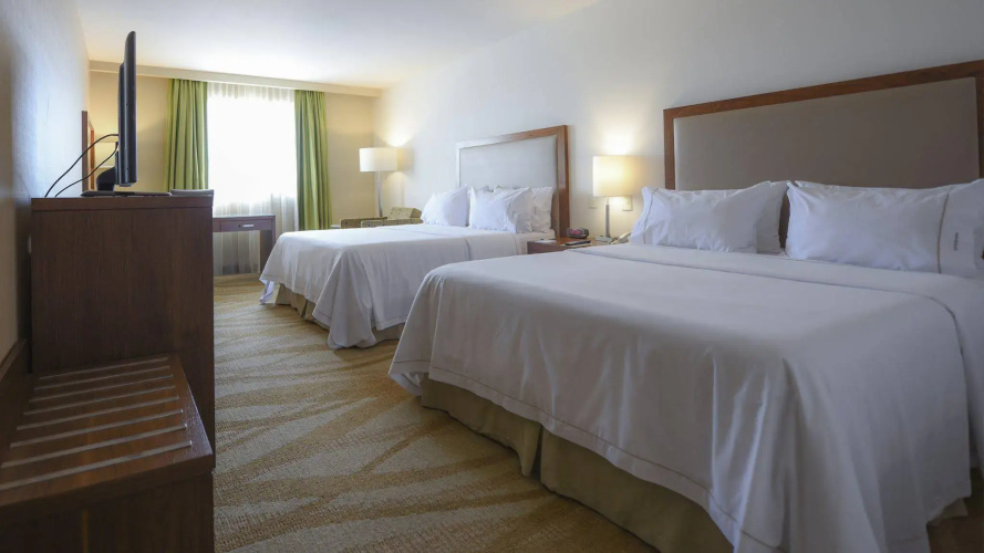Holiday Inn Express & Suites Celaya by IHG