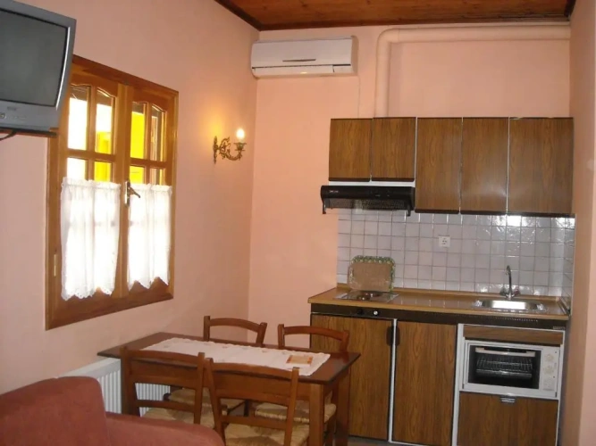 Standard Triple Studio