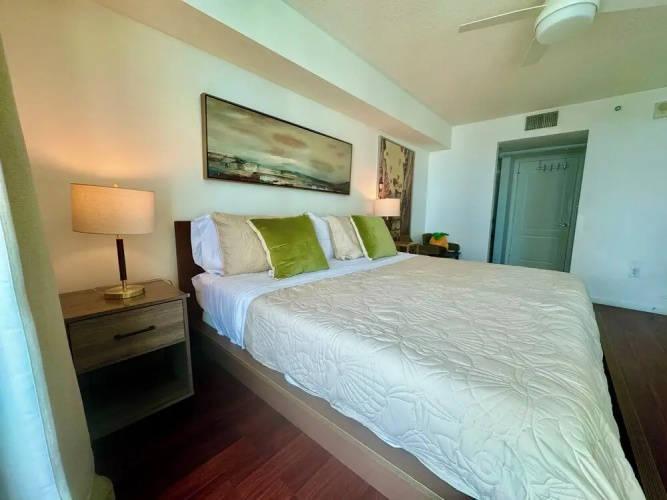 Miami Brickell unit Balcony Pool 1 pkg