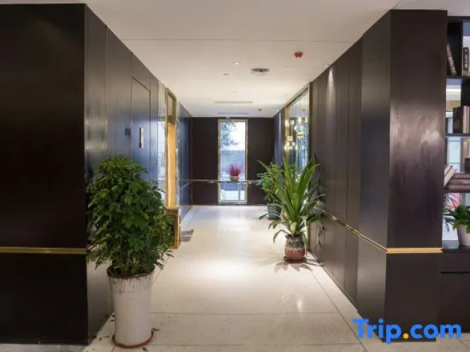 Yifang Hotel