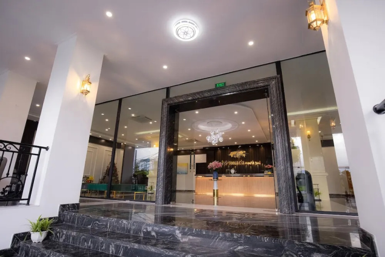 Monaco Hotel Danang