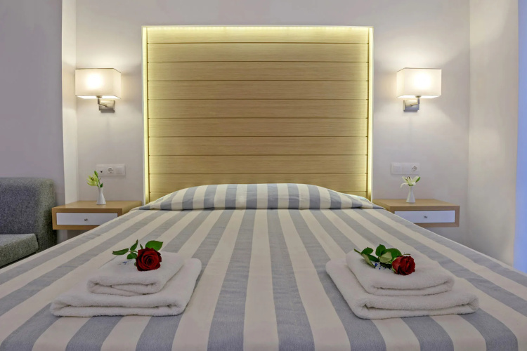 Happy Days Hotel