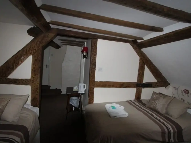 Standard Quintuple room