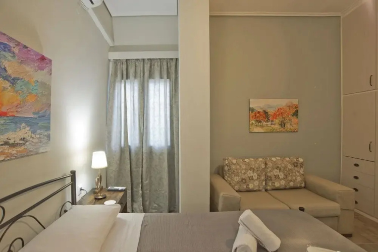 Ellie s Home in Moschato