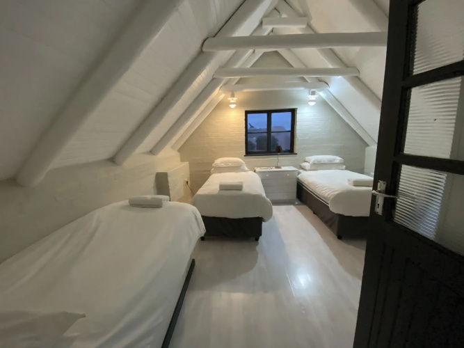 Blue Bay Lodge