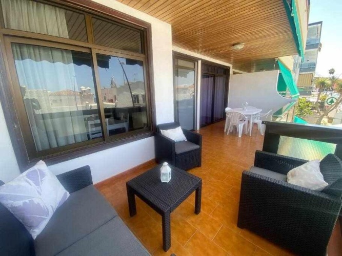 3 Bedrooms Apartment