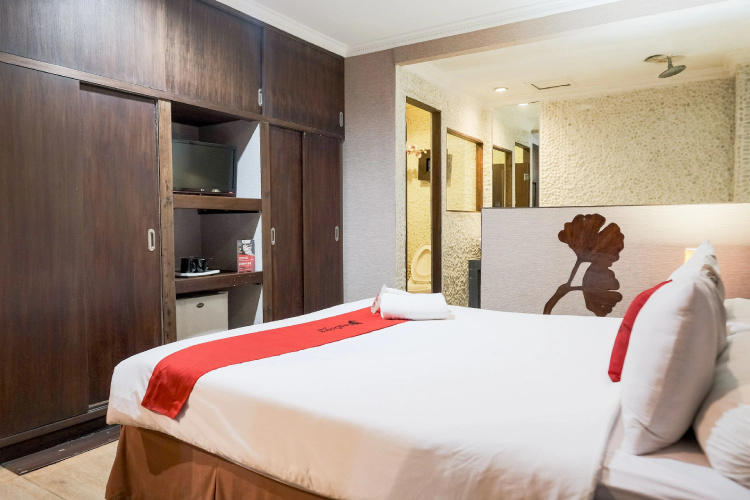 RedDoorz near WaterBoom Lippo Cikarang