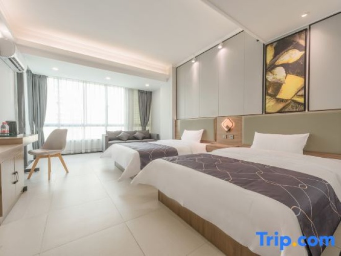 Premier Twin room